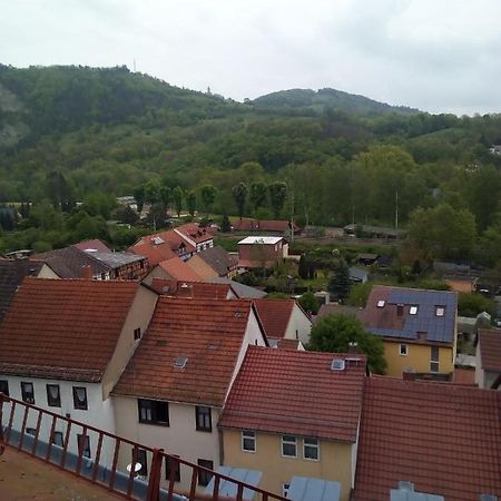 Kleine Ferienwohnung Am Kahlaer Markt Kahla  Bagian luar foto